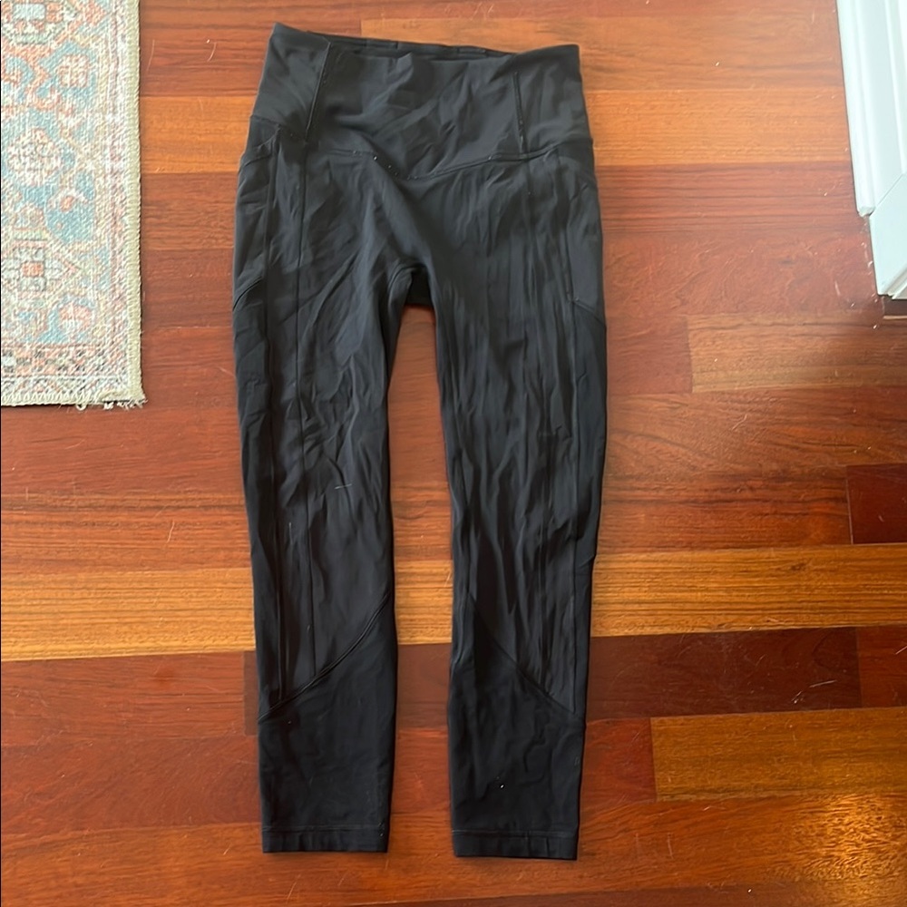 LULULEMON CROPPED LEGGINGS